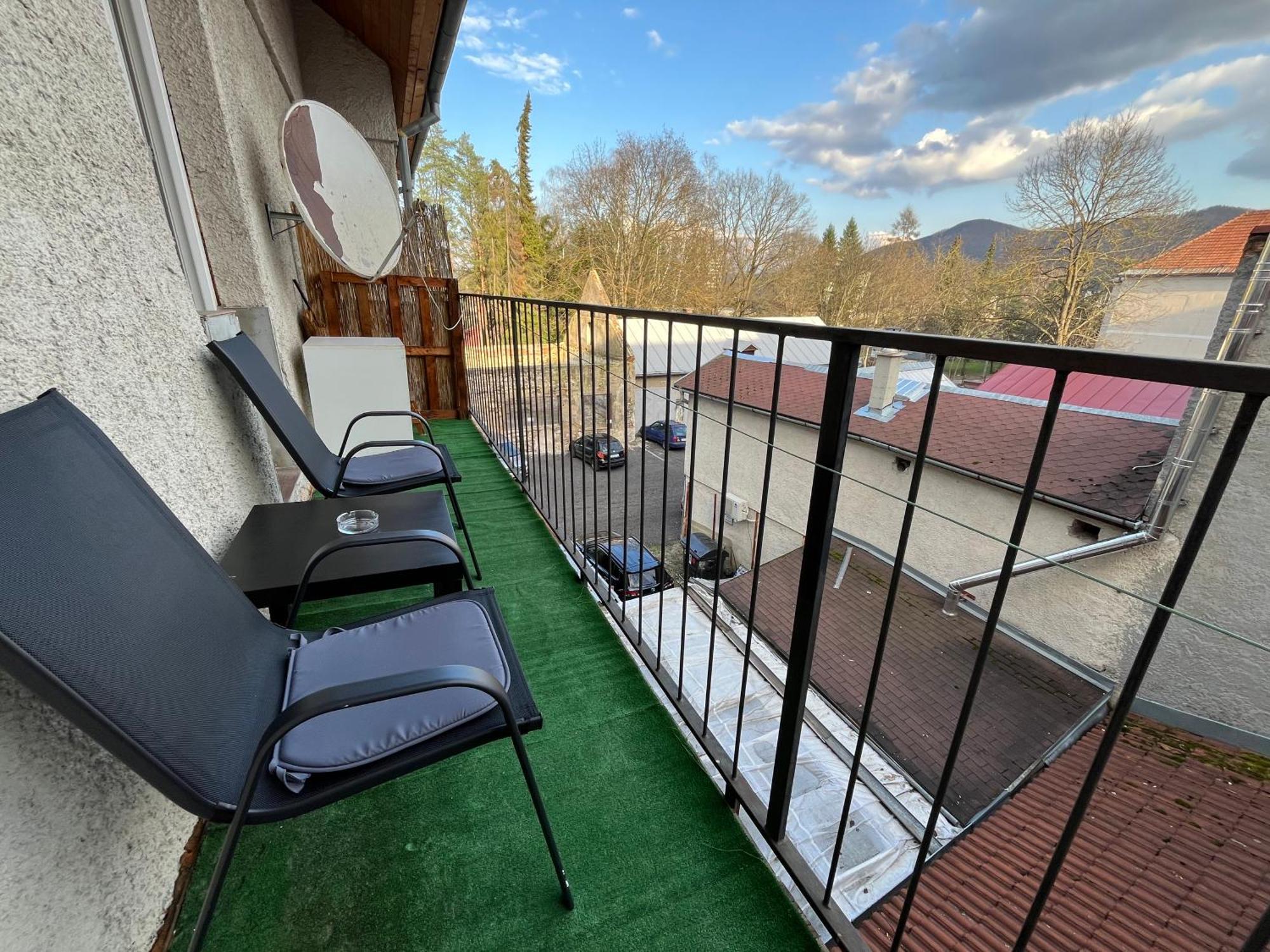 Apartman Centrum Банска-Бистрица Экстерьер фото